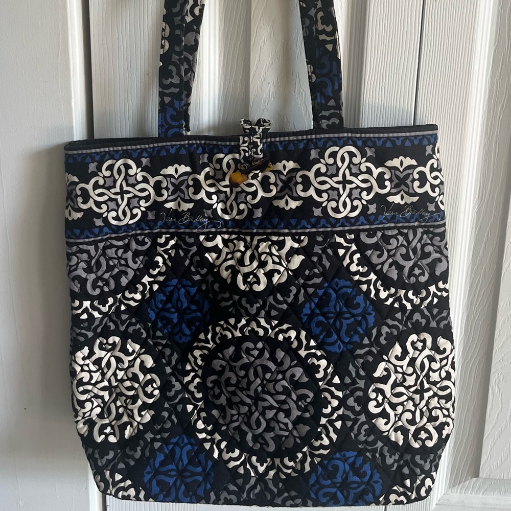Vera Bradley medium Tote blue / black 13 x 12 excellent cond